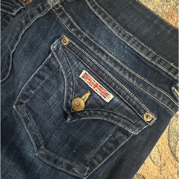 Perfect Hudson jeans size 27 length is 30” laying flat waist is 15” - Picture 3 of 6